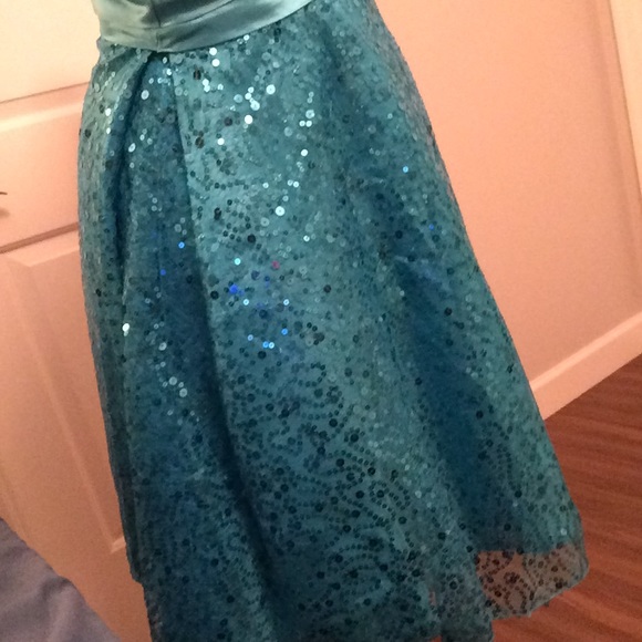 Fancy sparkly dress - Picture 2 of 2